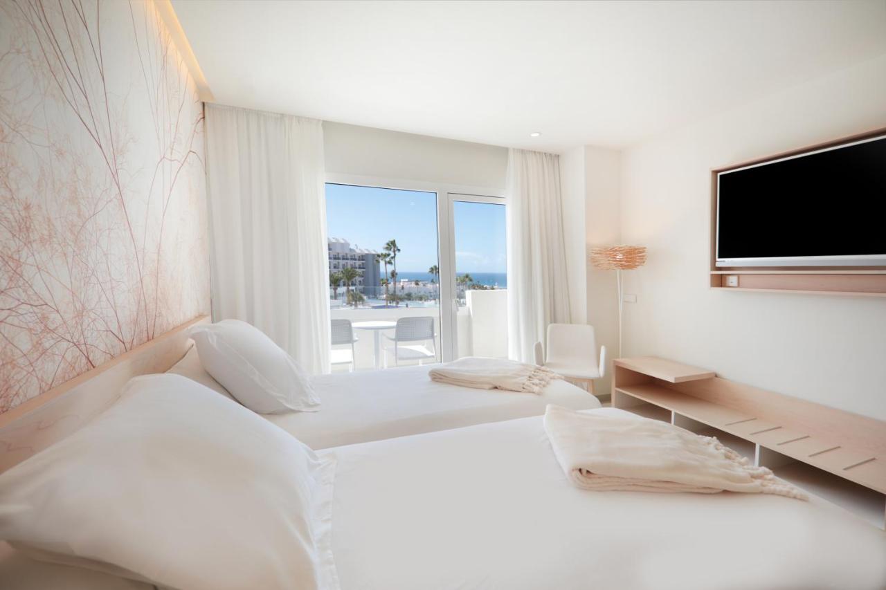 Double or Twin Room Partial Sea View,1272478993:JPEG